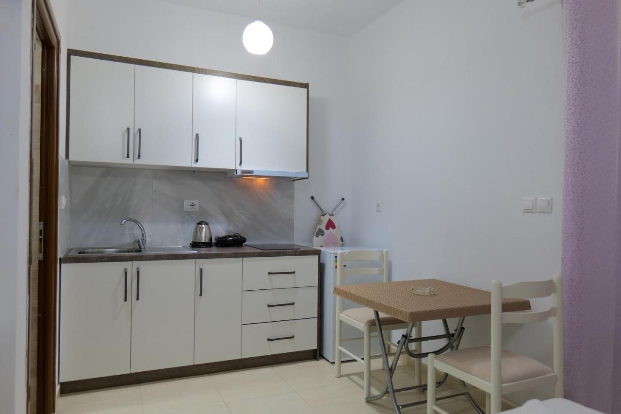 Pink Holiday Sarandë 外观 照片