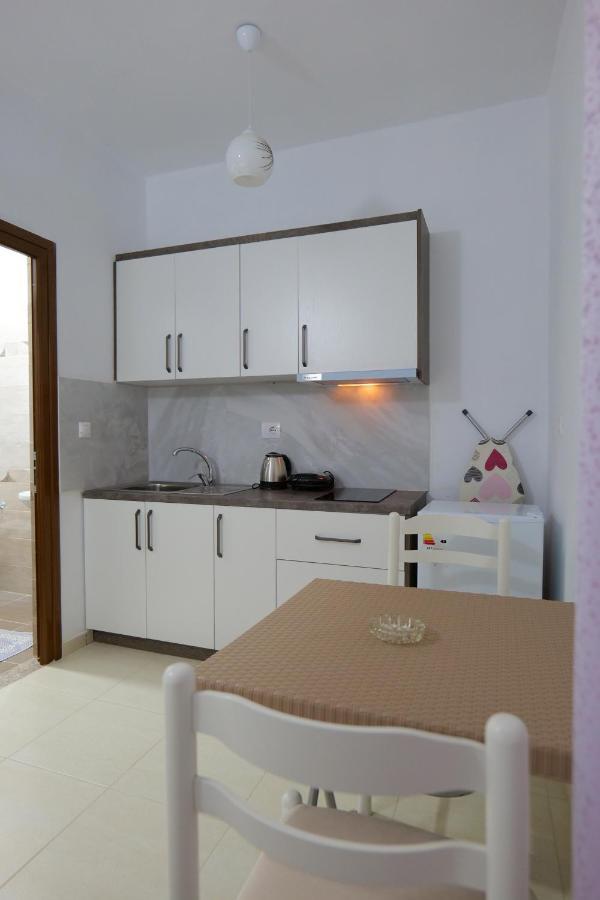 Pink Holiday Sarandë 外观 照片